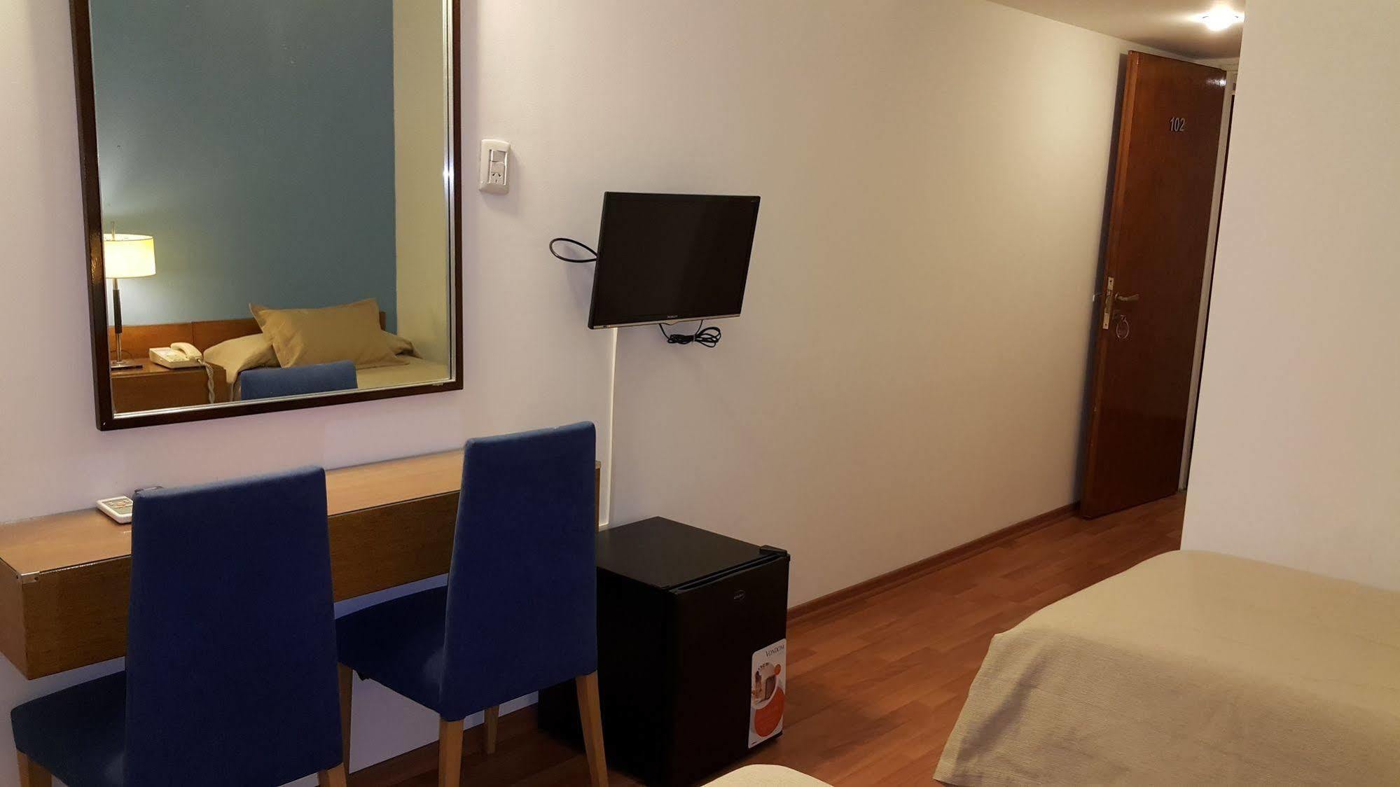 Hotel Avenida Buenos Aires Ngoại thất bức ảnh
