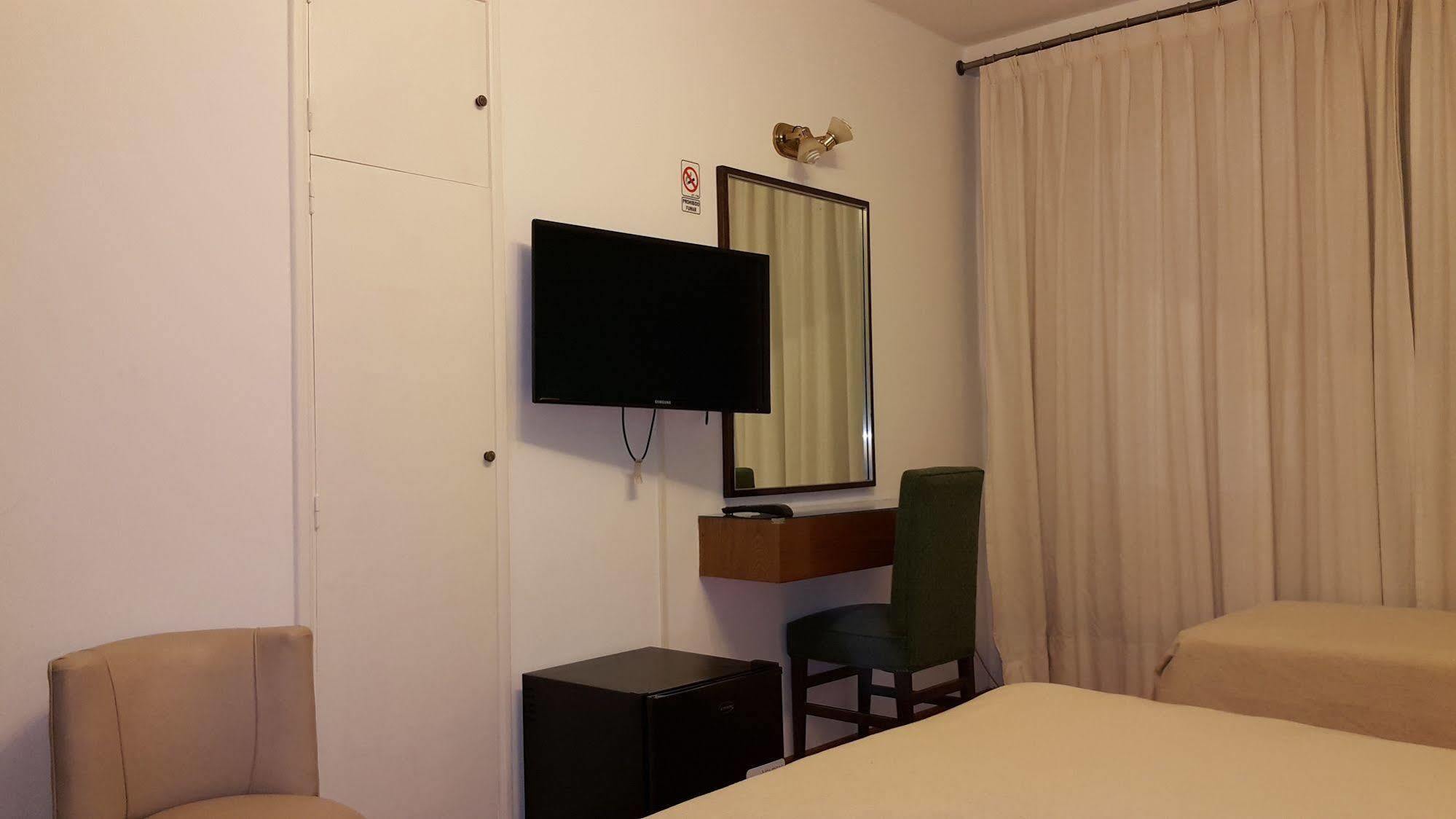 Hotel Avenida Buenos Aires Ngoại thất bức ảnh