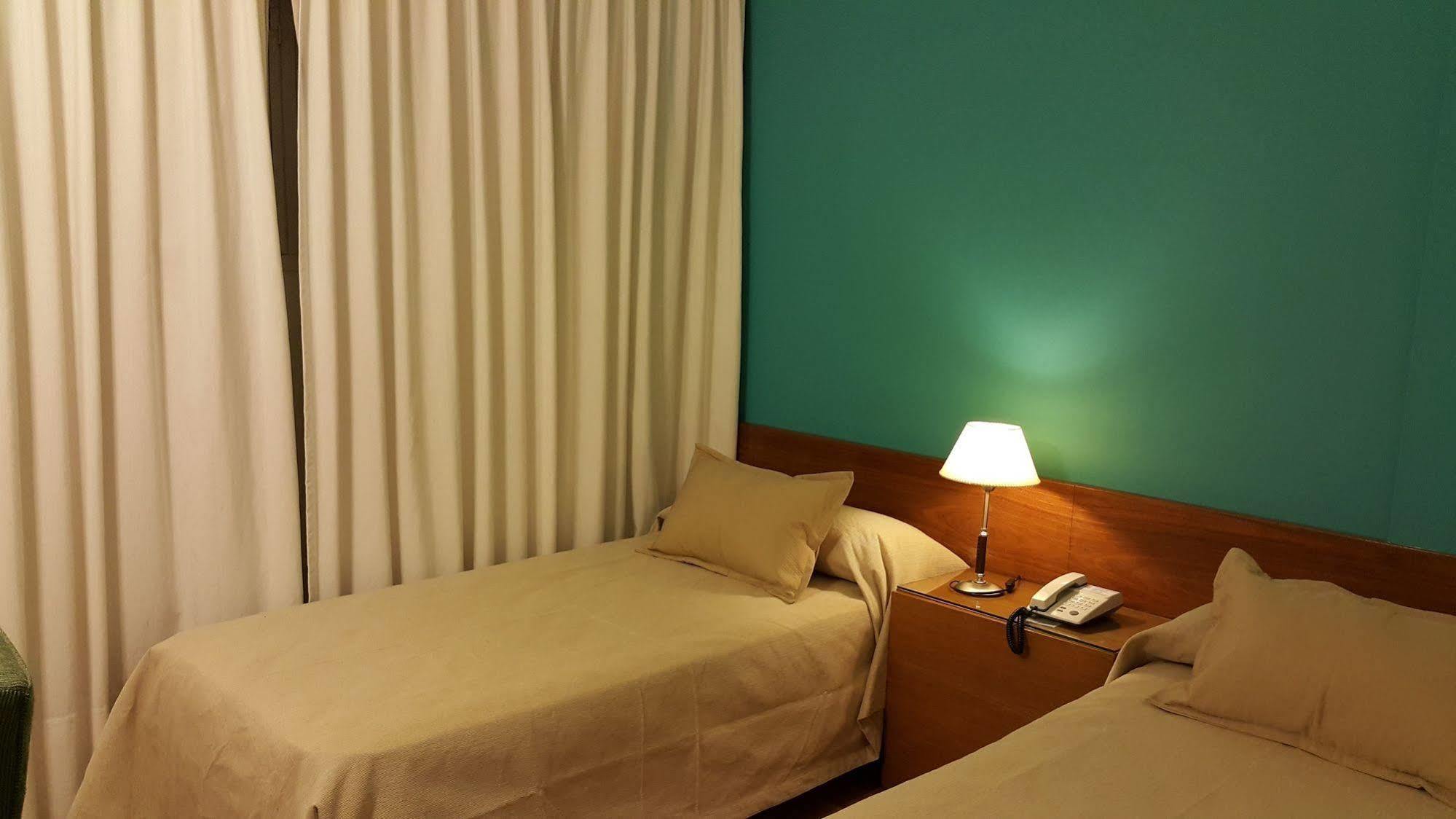 Hotel Avenida Buenos Aires Ngoại thất bức ảnh